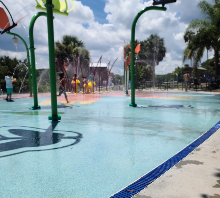 kids-splash-park-photo
